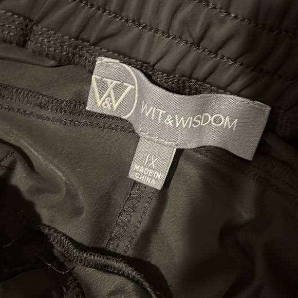 Wit & Wisdom drawstring waist joggers with front pockets - Picture 3 of 8